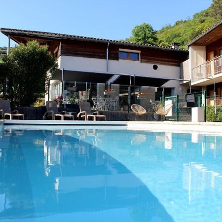 Hotel Le Vanseen Les Vans Luaran gambar