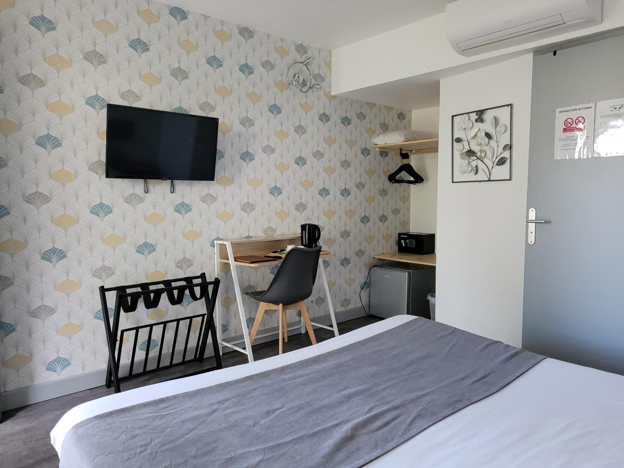 Hotel Le Vanseen Les Vans Luaran gambar