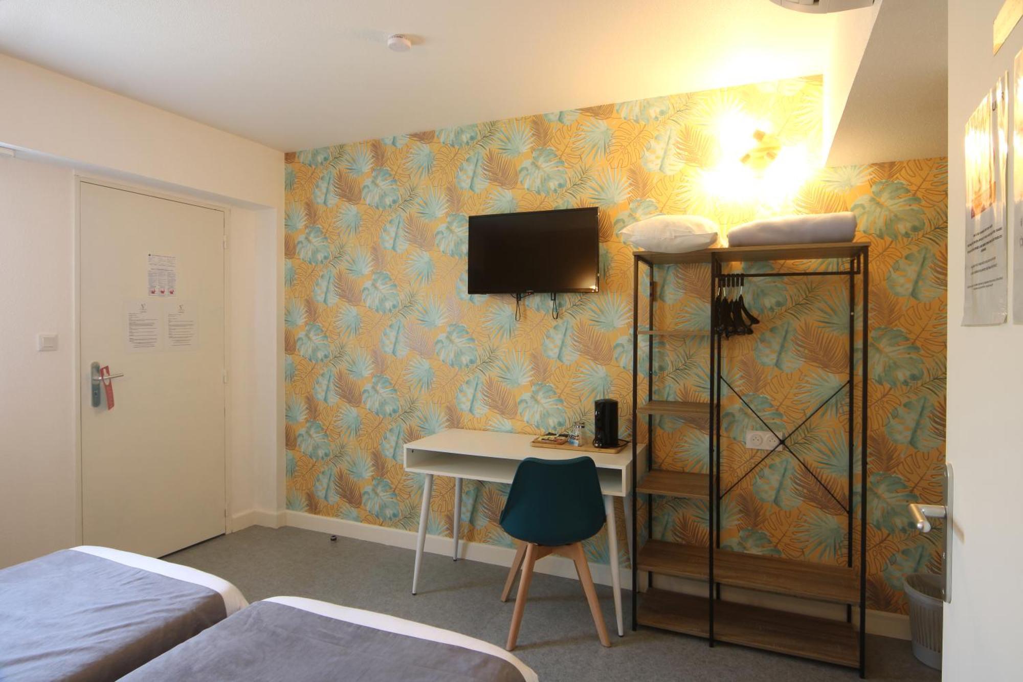 Hotel Le Vanseen Les Vans Luaran gambar
