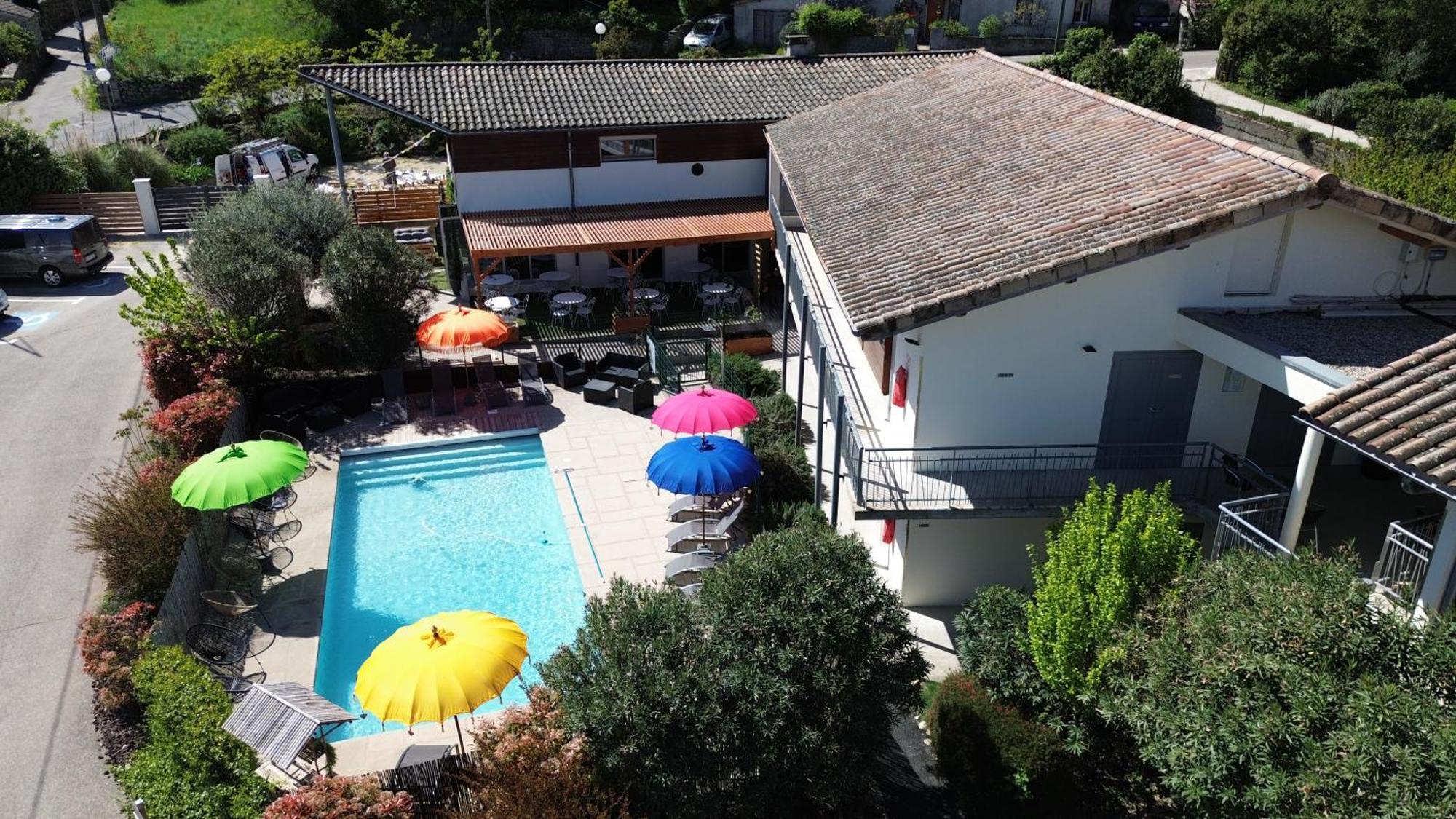 Hotel Le Vanseen Les Vans Luaran gambar